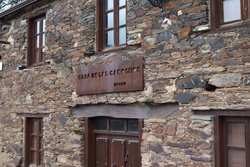 Vista del edificio que alberga el Museo de los Carochos